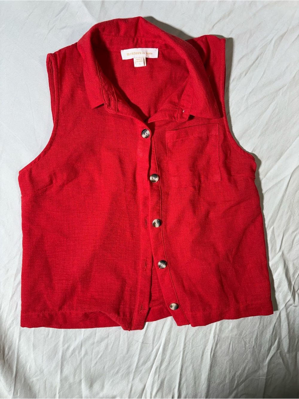 Monteau Sleeveless Button-Front Knit Tank in Bright Red